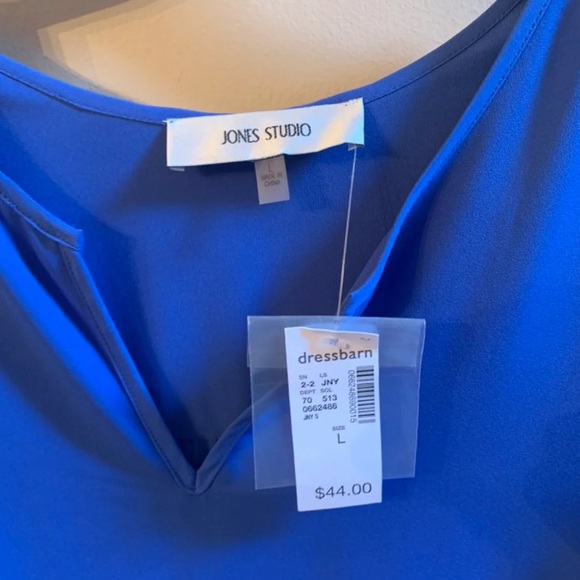 Women’s blouse NWT - Picture 2 of 5